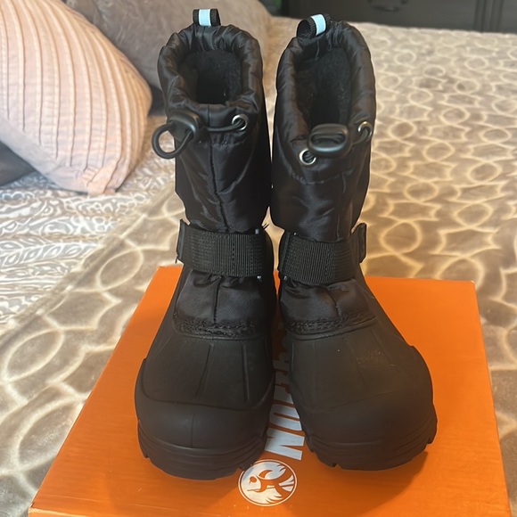 Kids Northside snow Boots size 12 - Picture 2 of 8